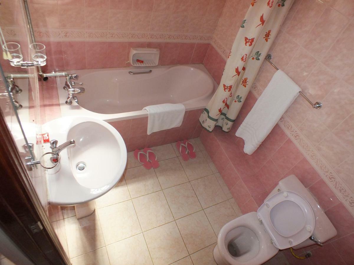 Family Nest Guesthouse Kisumu Ngoại thất bức ảnh